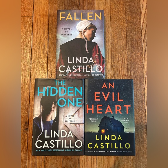 Linda Castillo Suspense Hardcover Novel Bundle - Like new! - Picture 1 of 3